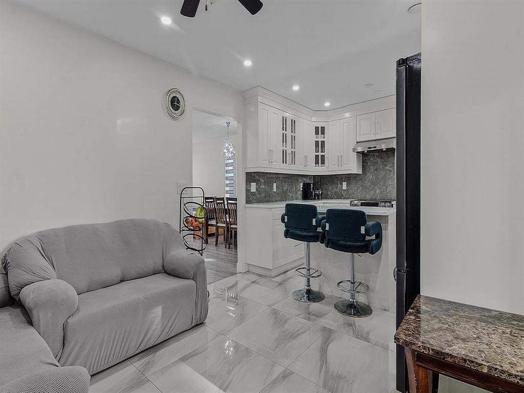 Listing Image for R3083186