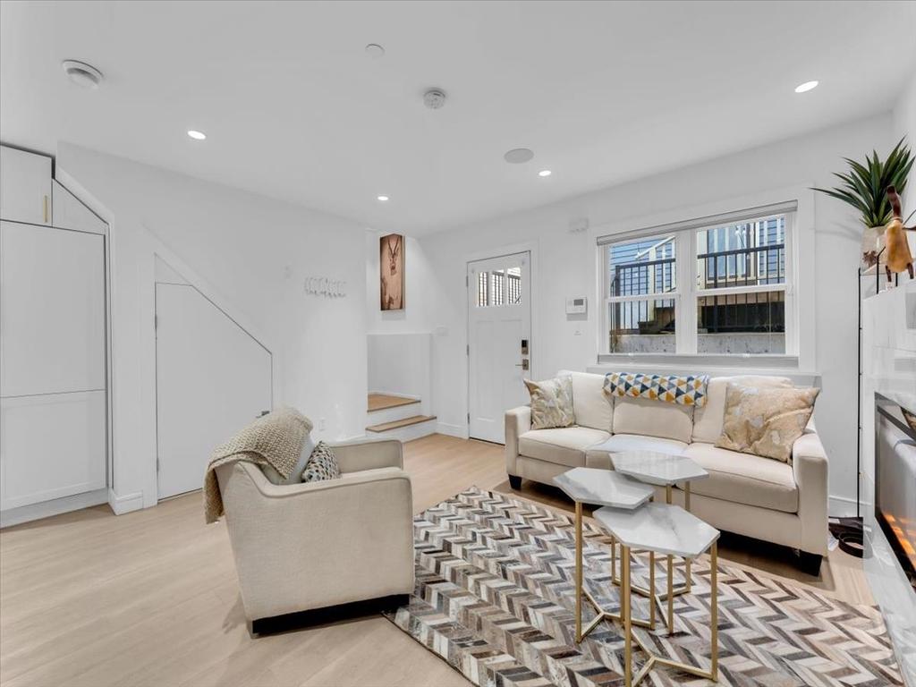 Listing Image for R3083221