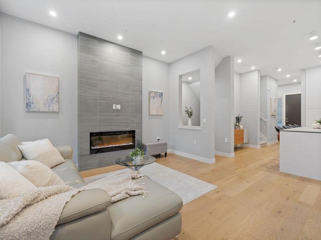 Listing Image for R3083252