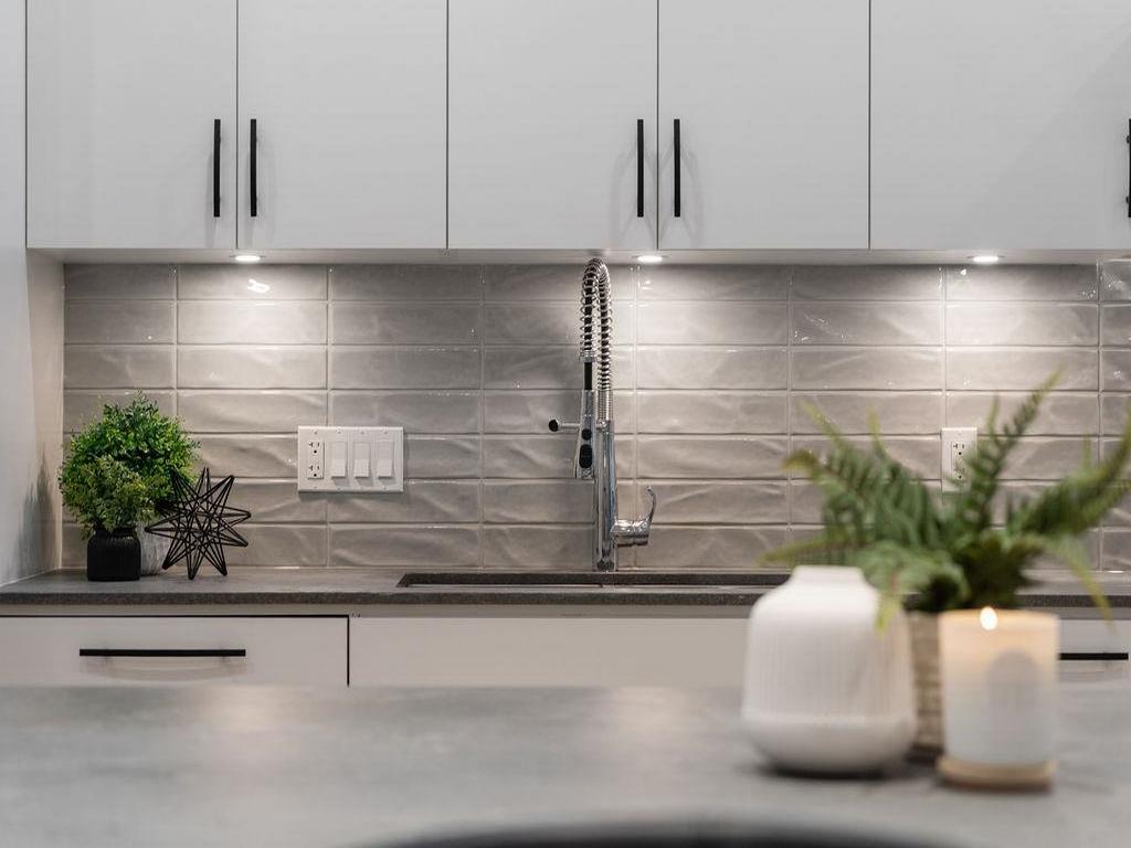 Listing Image for R3083252