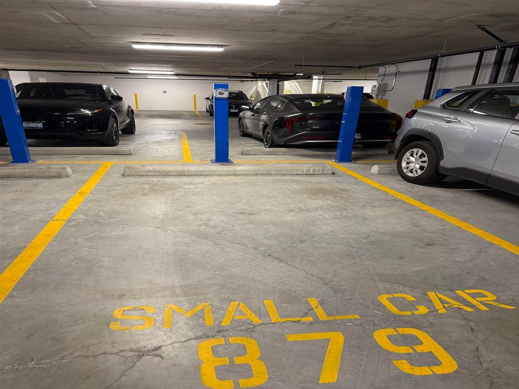 Listing Image for R3083383