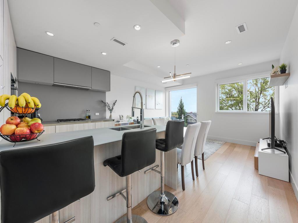 Listing Image for R3083398