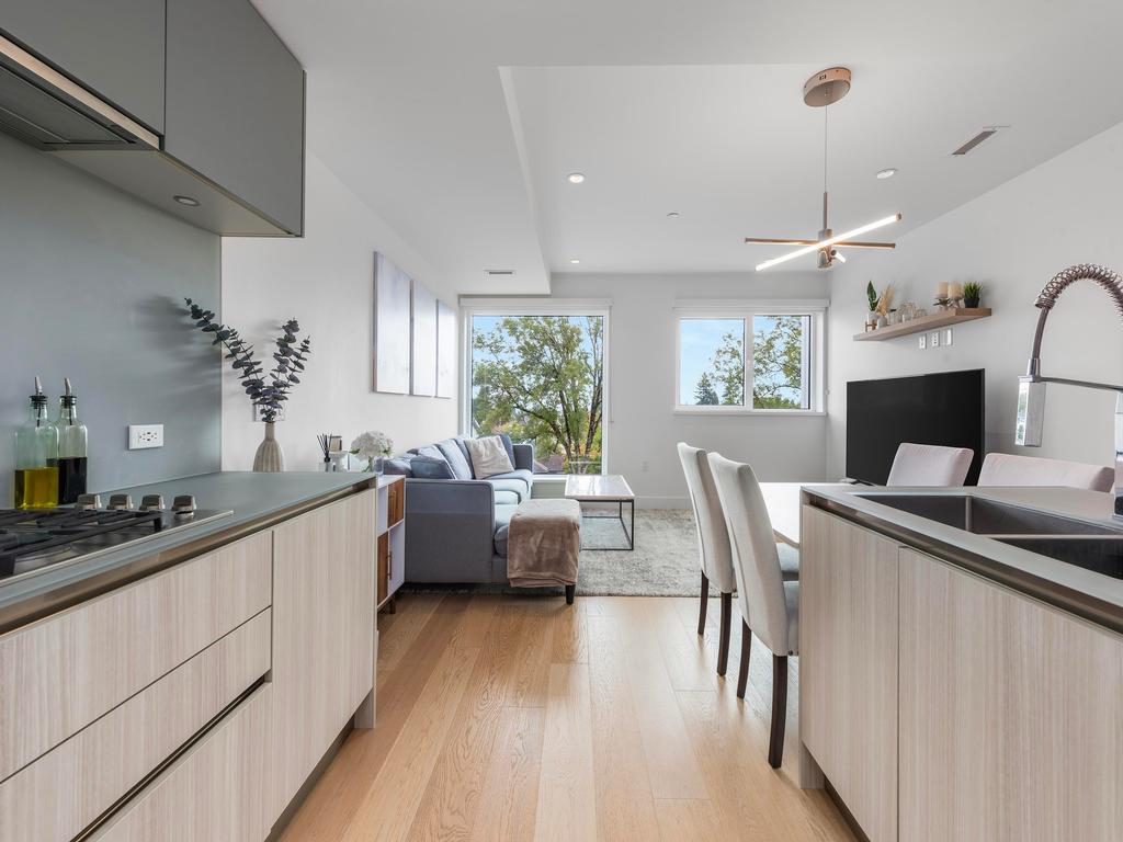 Listing Image for R3083398