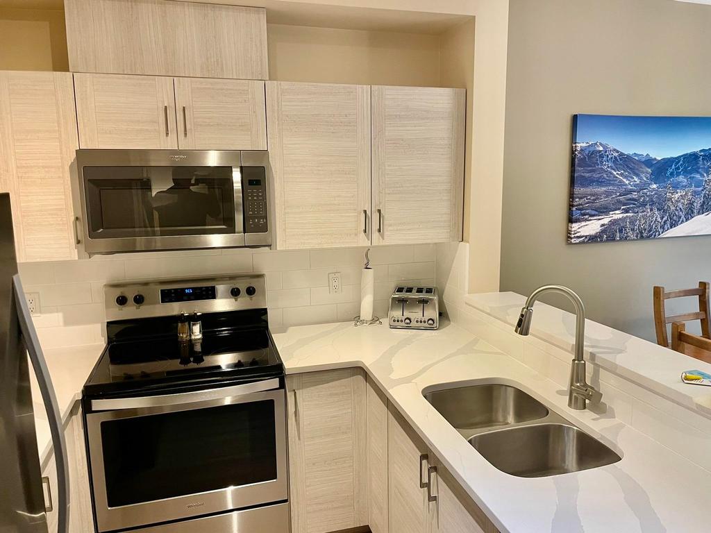 Listing Image for R3083407