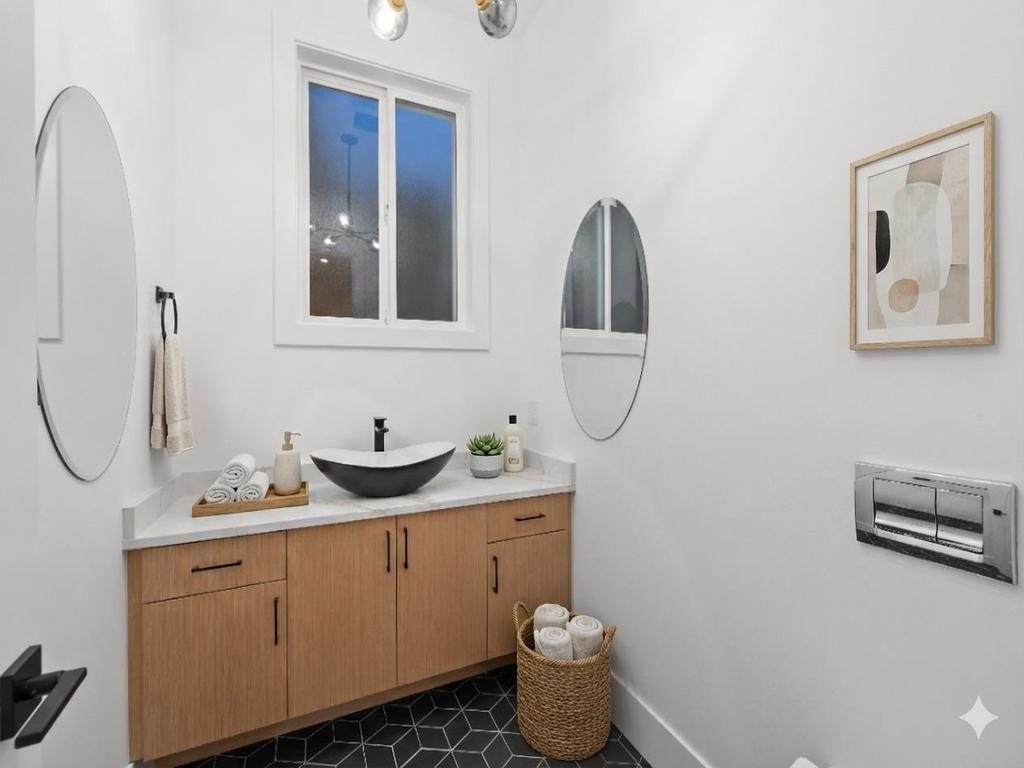 Listing Image for R3083457