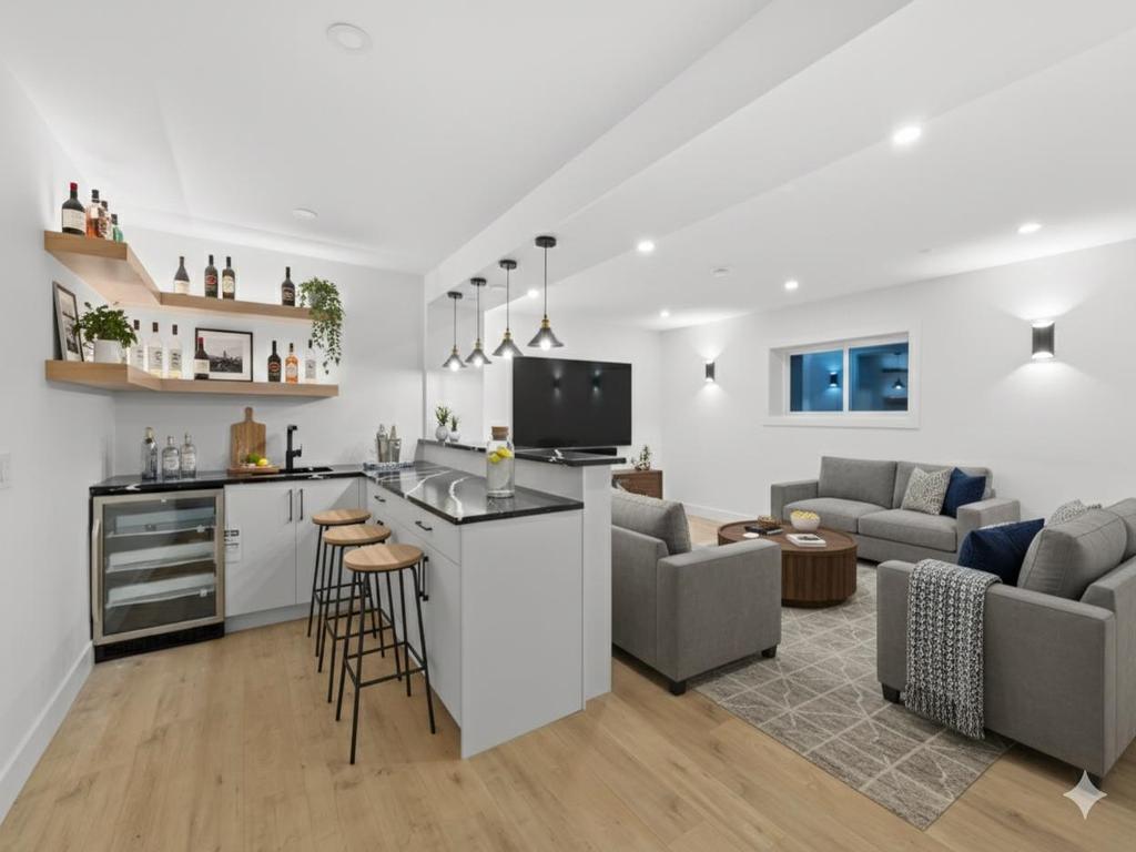 Listing Image for R3083457