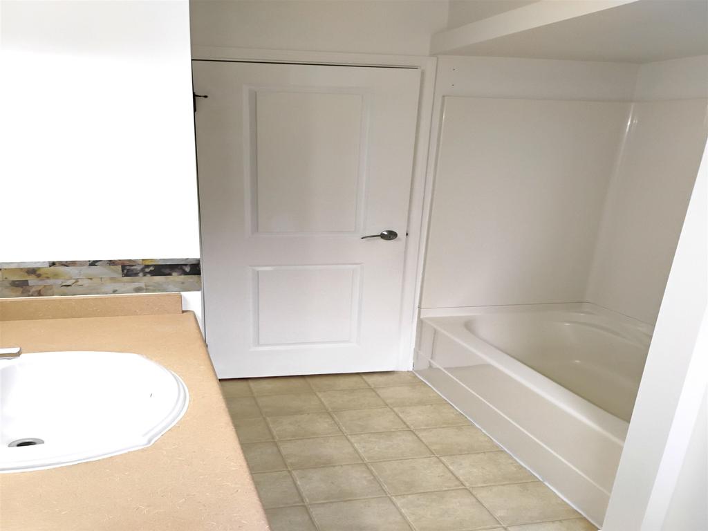 Listing Image for R3083458