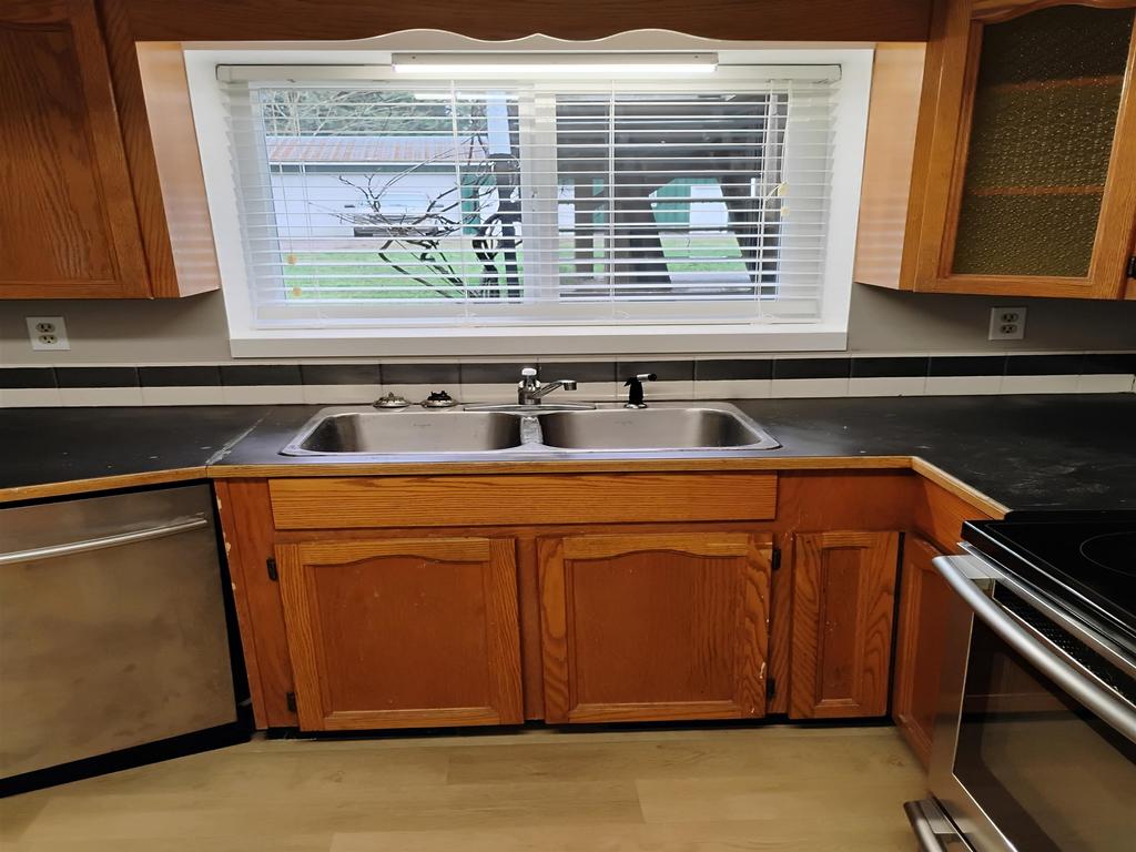 Listing Image for R3083458