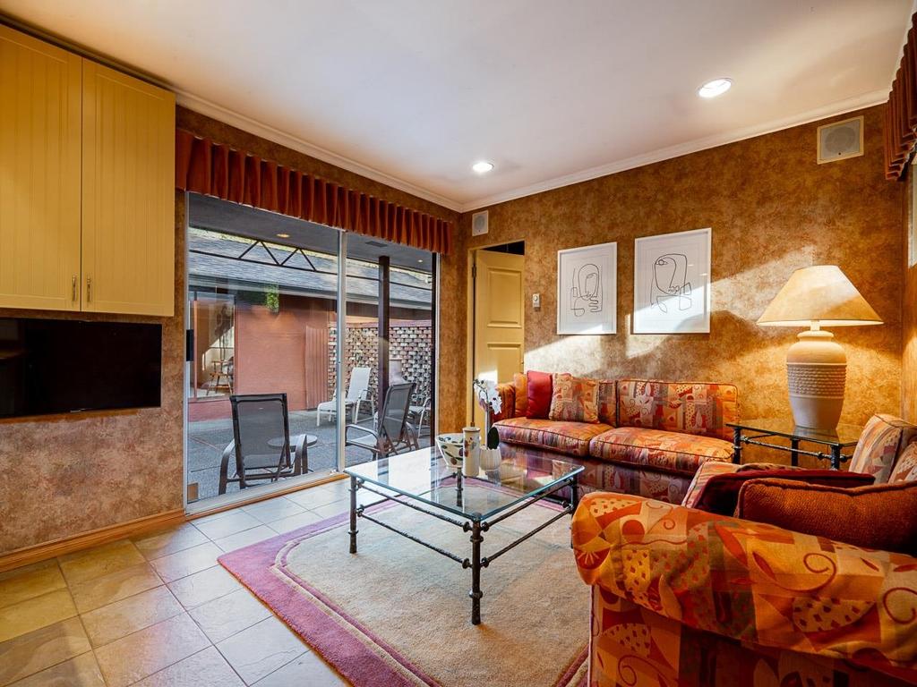 Listing Image for R3083504