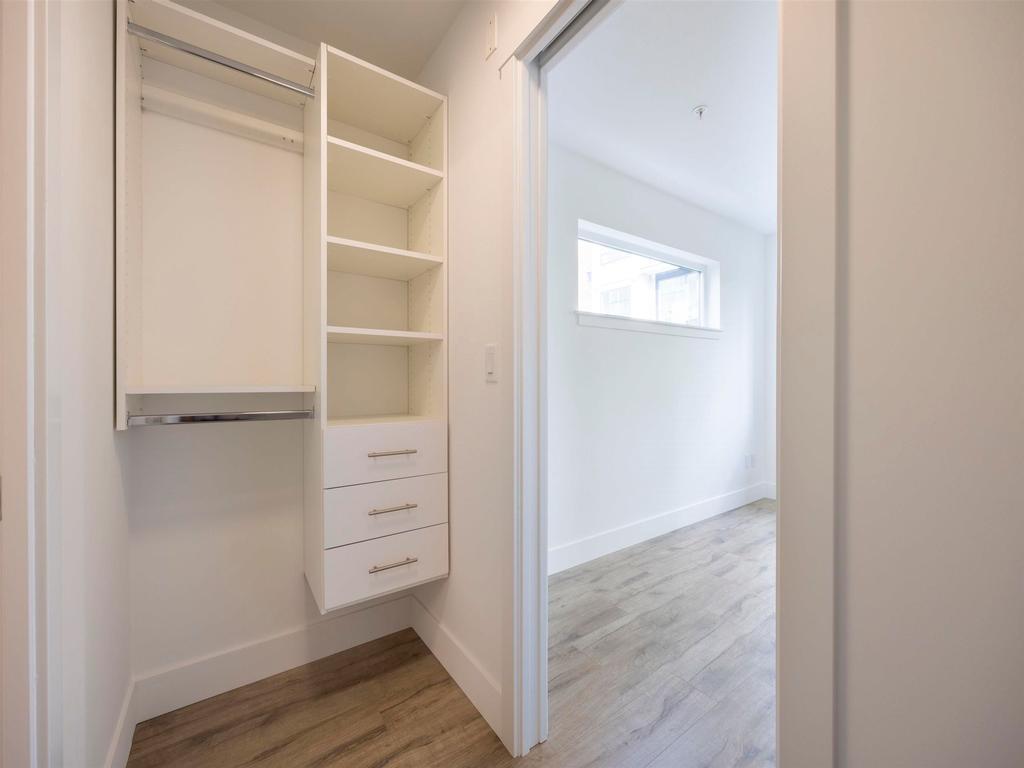 Listing Image for R3083527