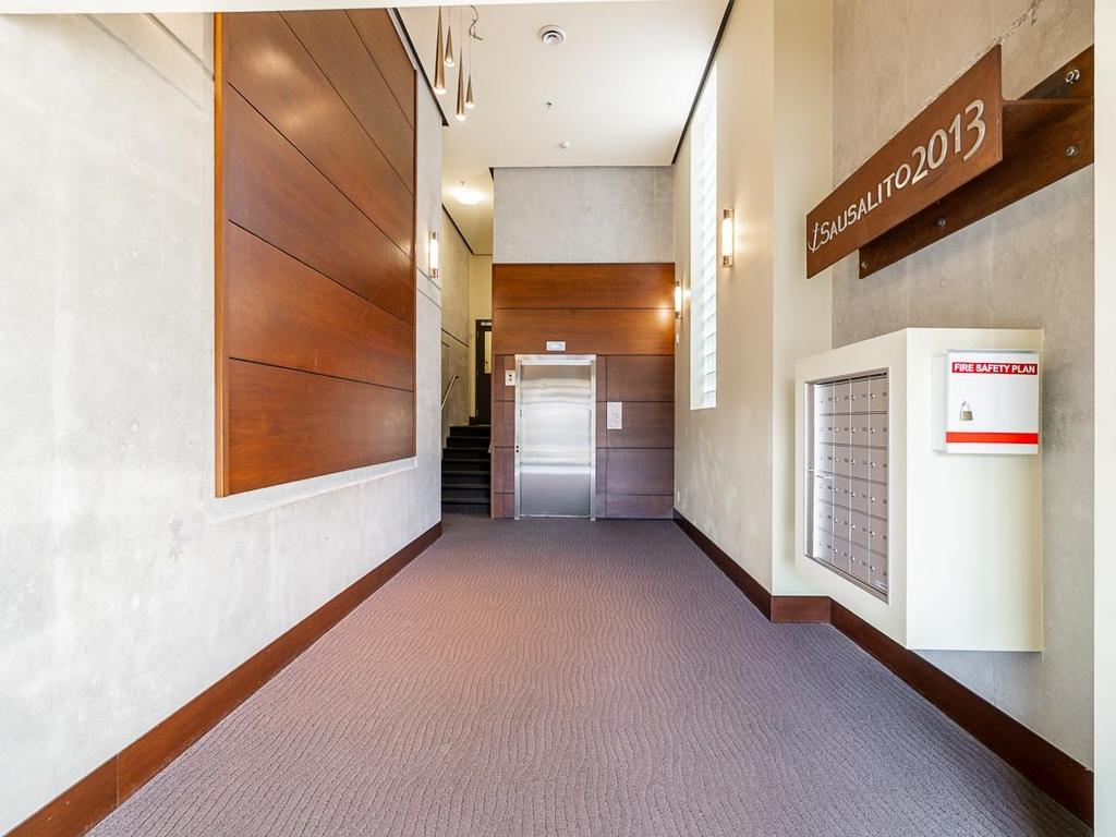 Listing Image for R3083582