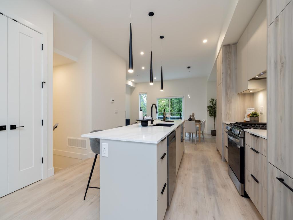 Listing Image for R3083598