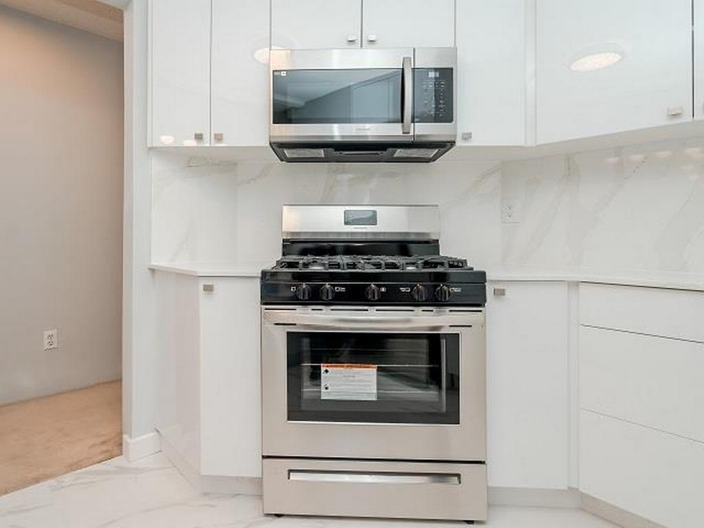 Listing Image for R3083612