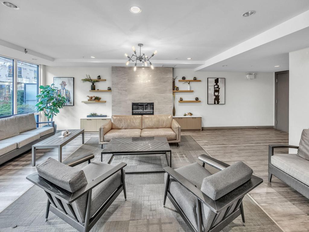 Listing Image for R3083634