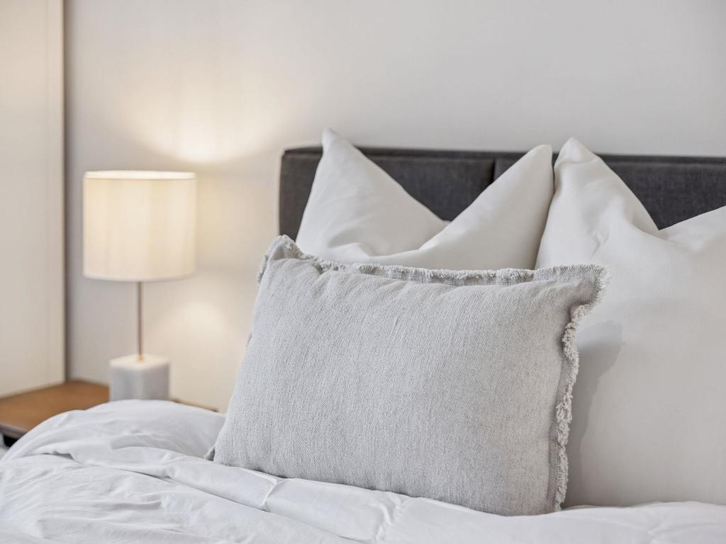 Listing Image for R3083635