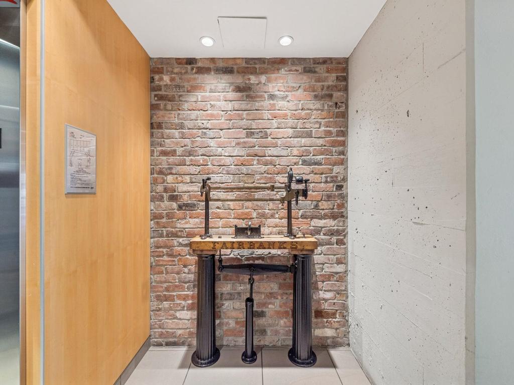 Listing Image for R3083635