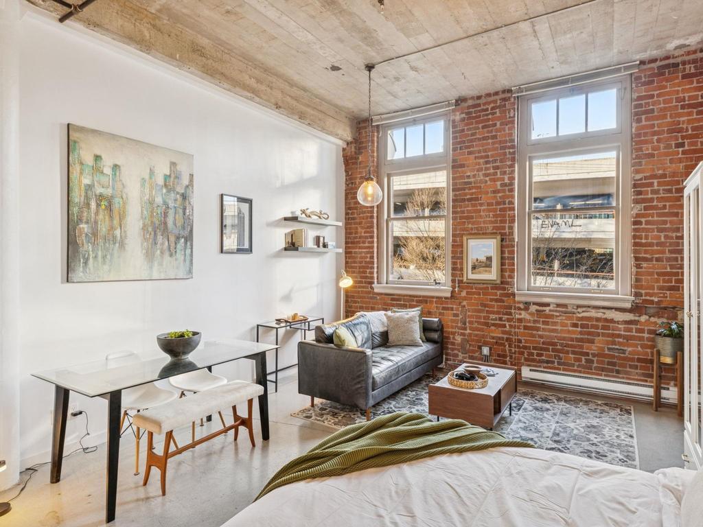 Listing Image for R3083635