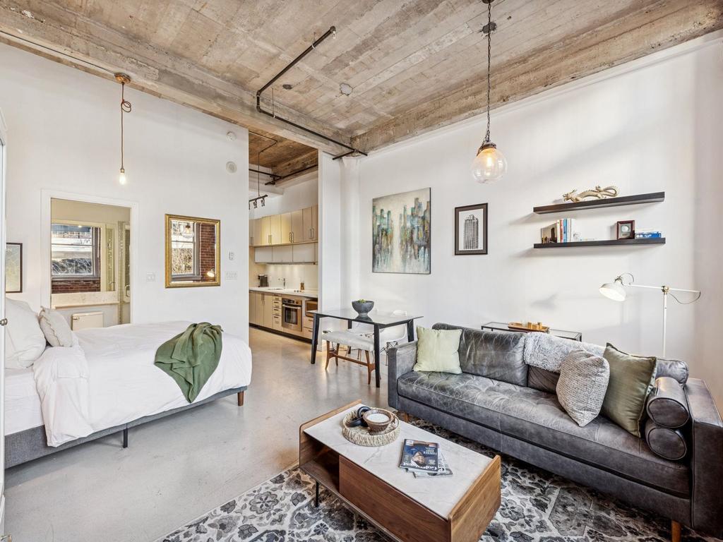 Listing Image for R3083635