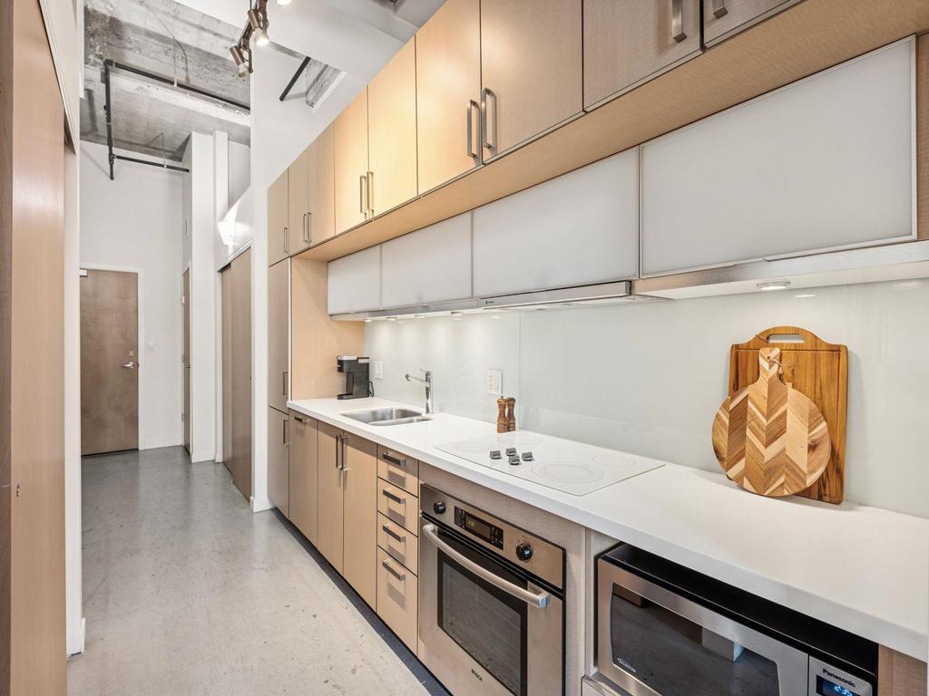 Listing Image for R3083635