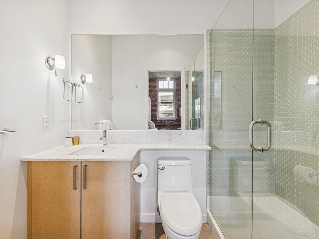 Listing Image for R3083635