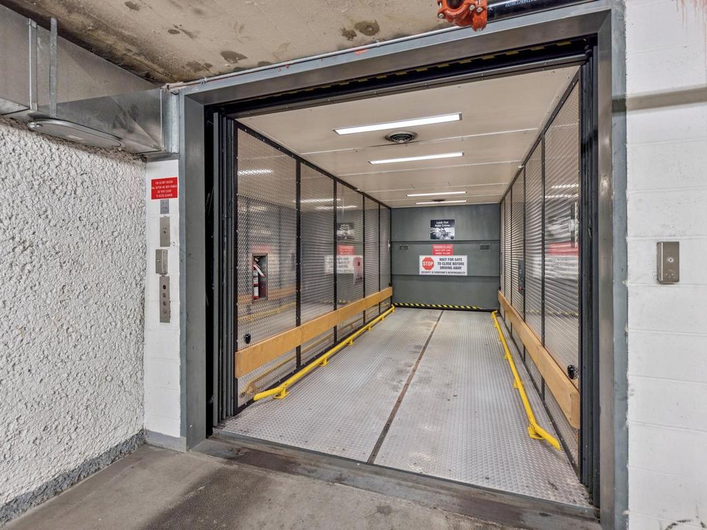 Listing Image for R3083635