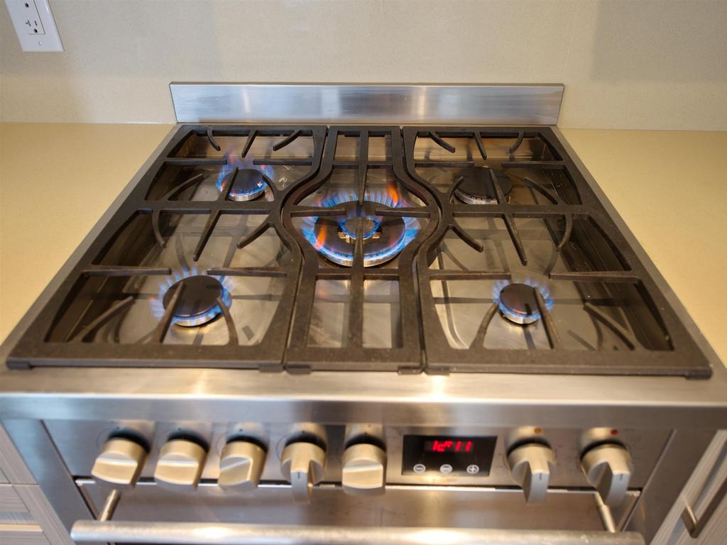 Listing Image for R3083694