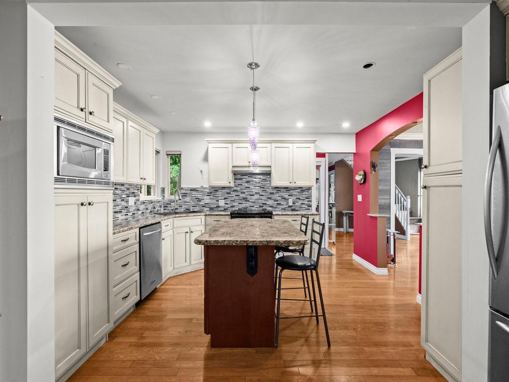 Listing Image for R3083696