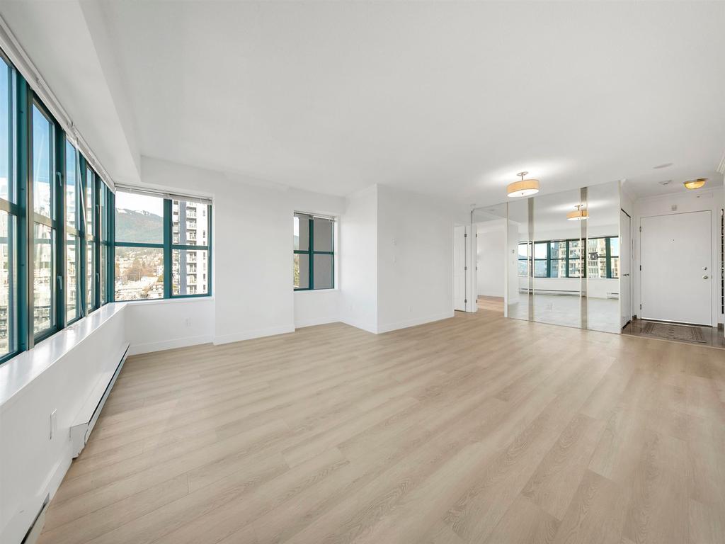 Listing Image for R3083796