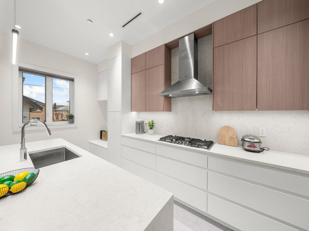 Listing Image for R3083802