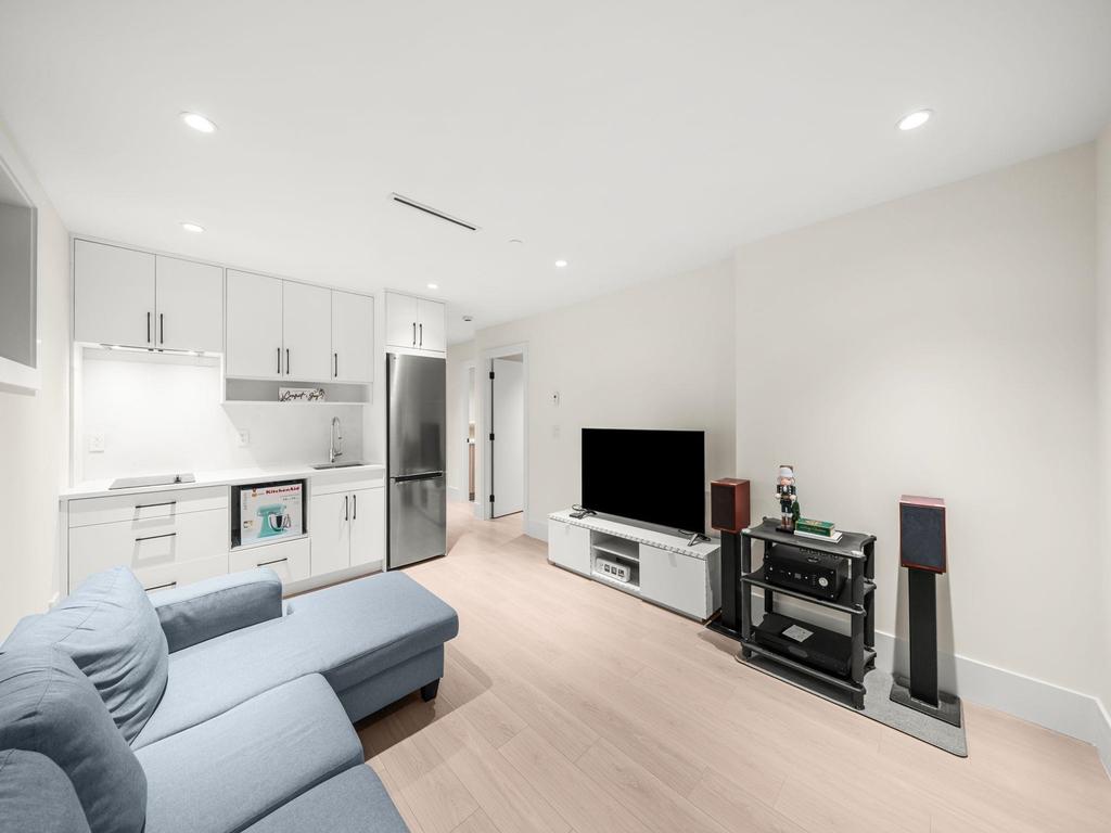 Listing Image for R3083802