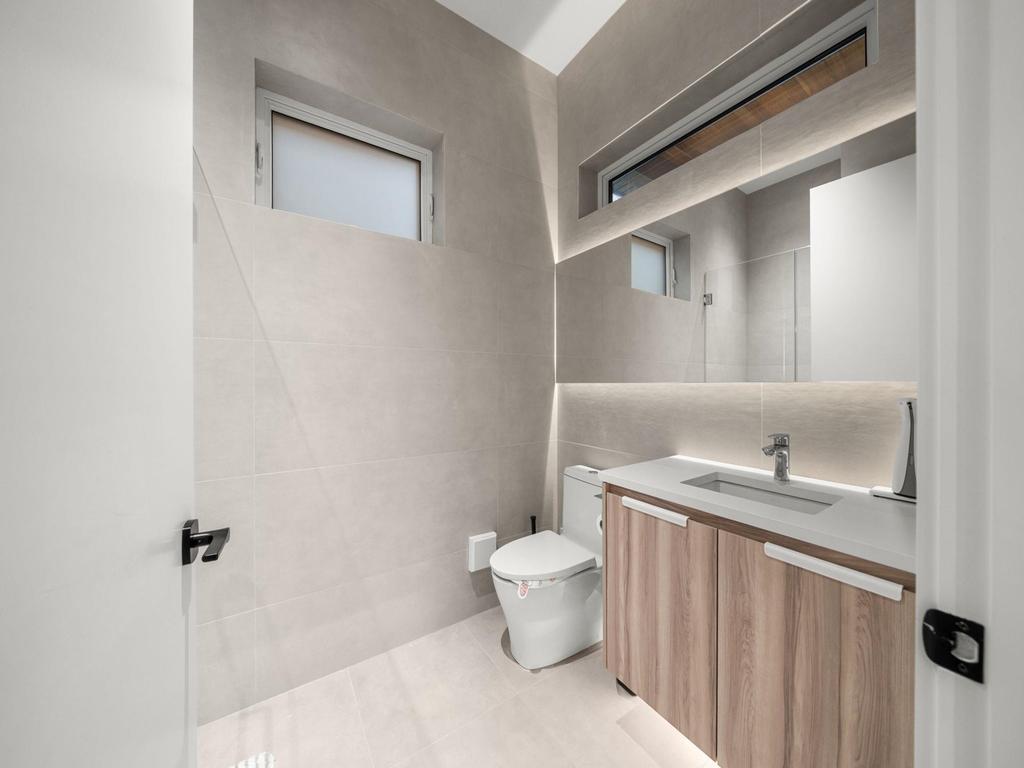 Listing Image for R3083802