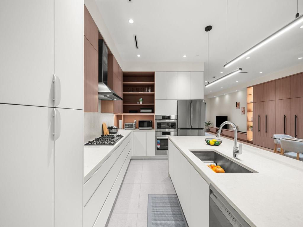 Listing Image for R3083802