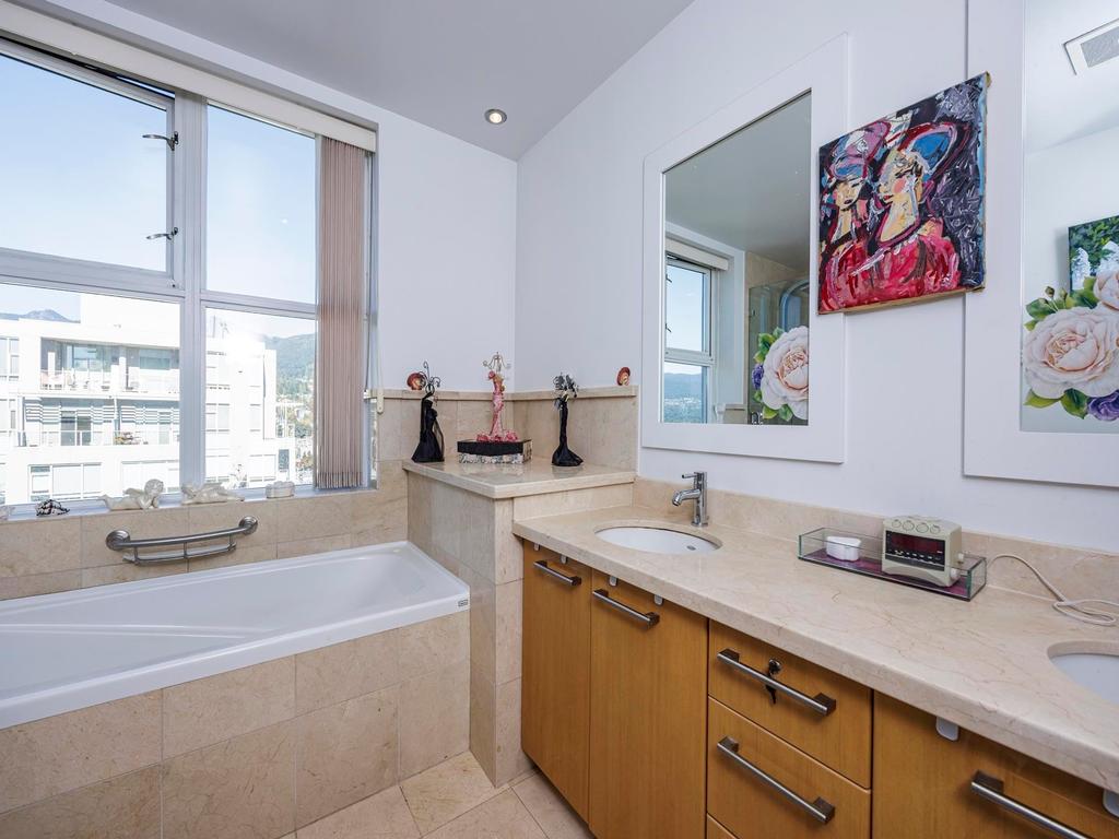 Listing Image for R3083822