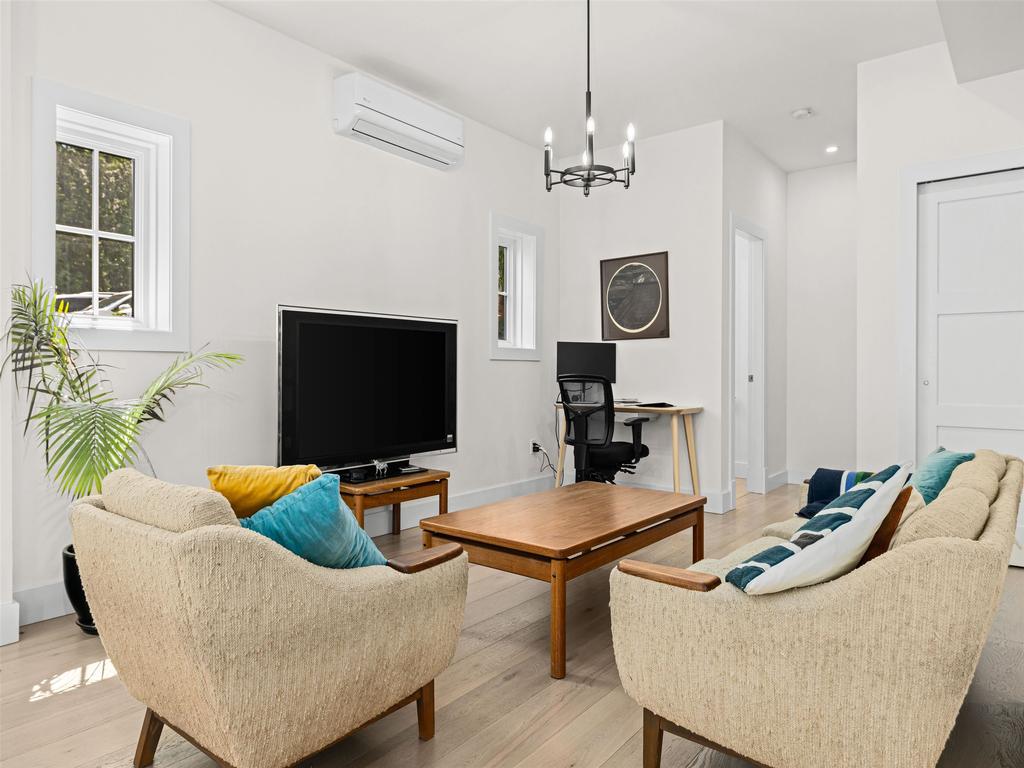 Listing Image for R3083825