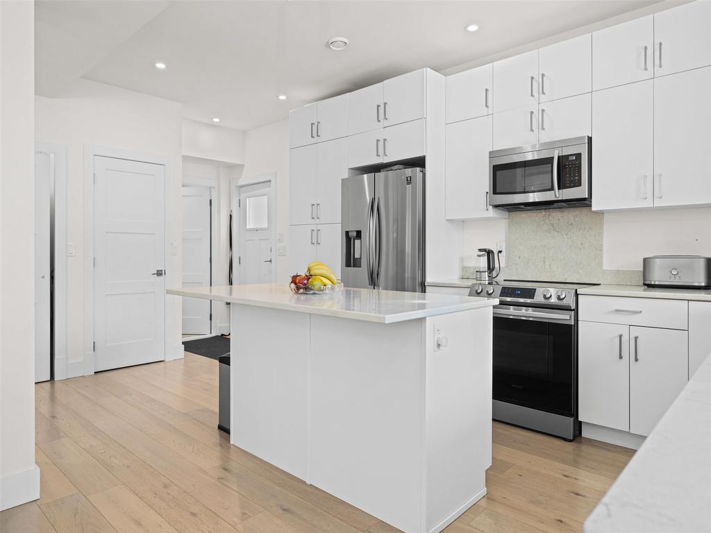 Listing Image for R3083825