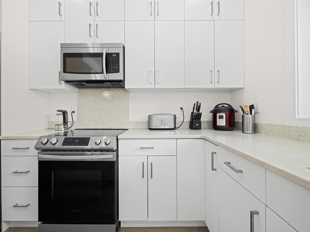 Listing Image for R3083825