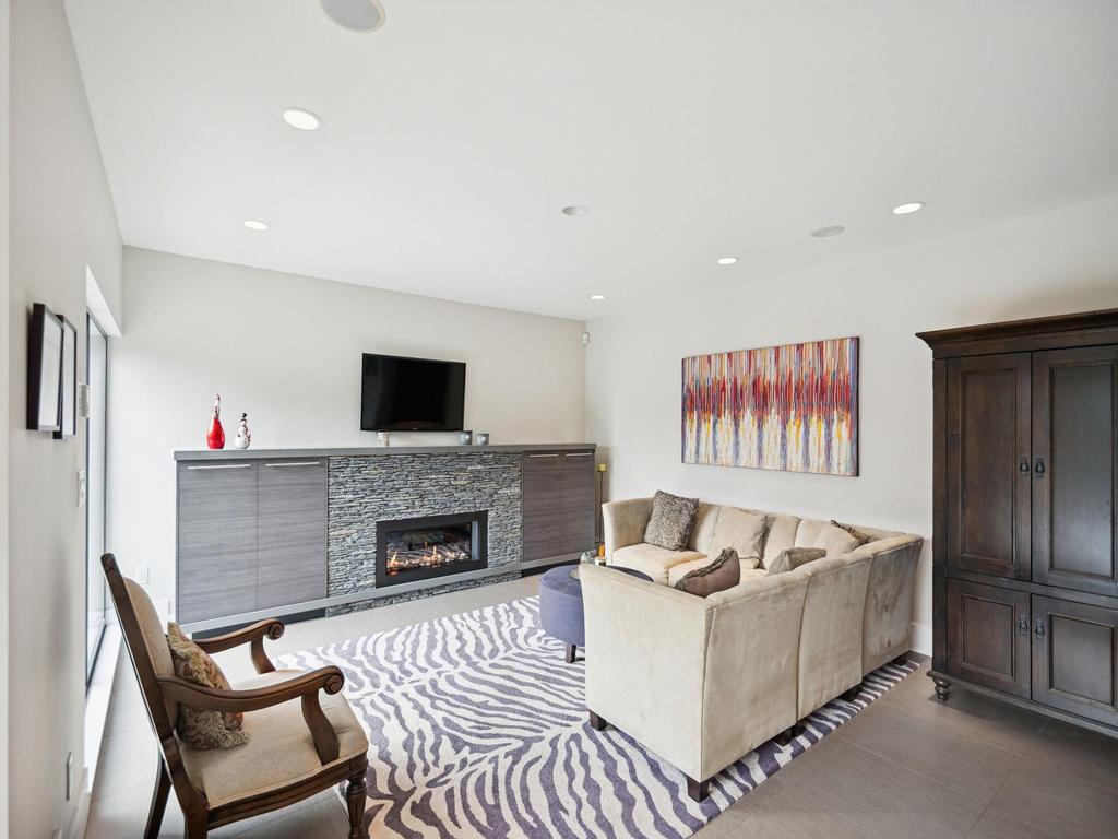 Listing Image for R3083927