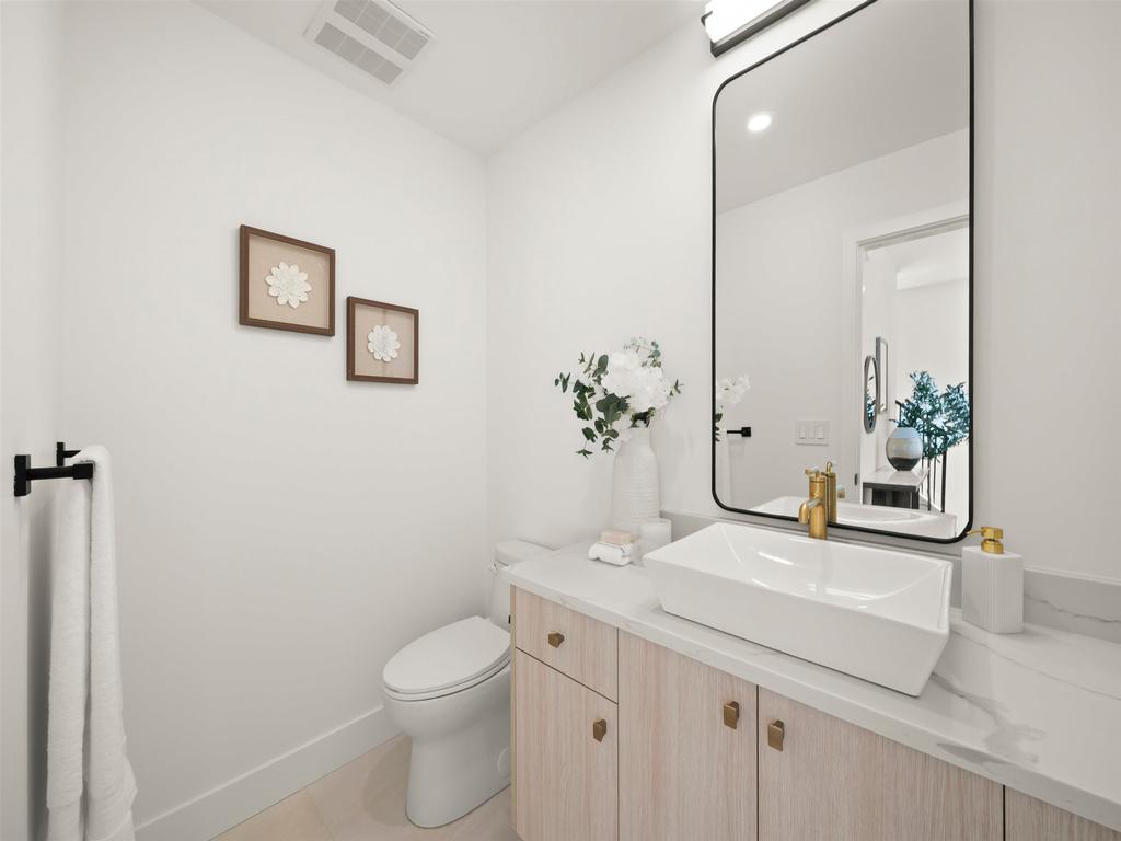 Listing Image for R3083936