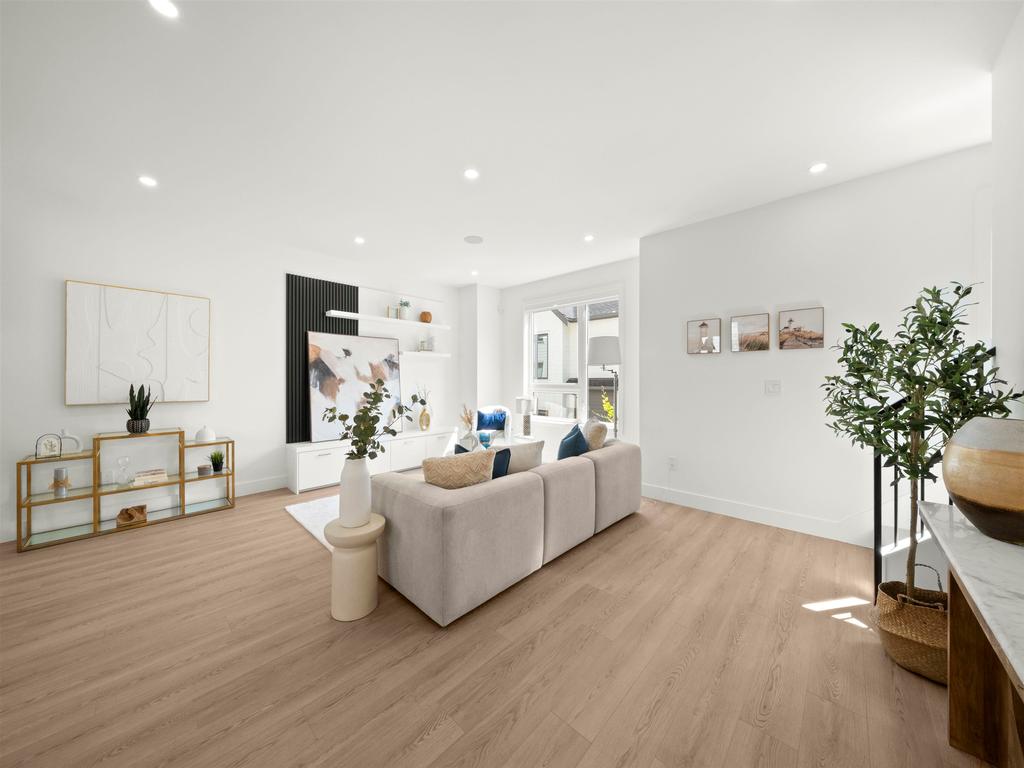 Listing Image for R3083936