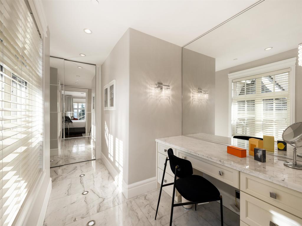 Listing Image for R3084003