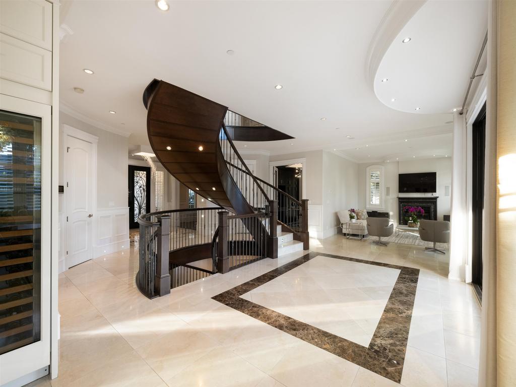 Listing Image for R3084003