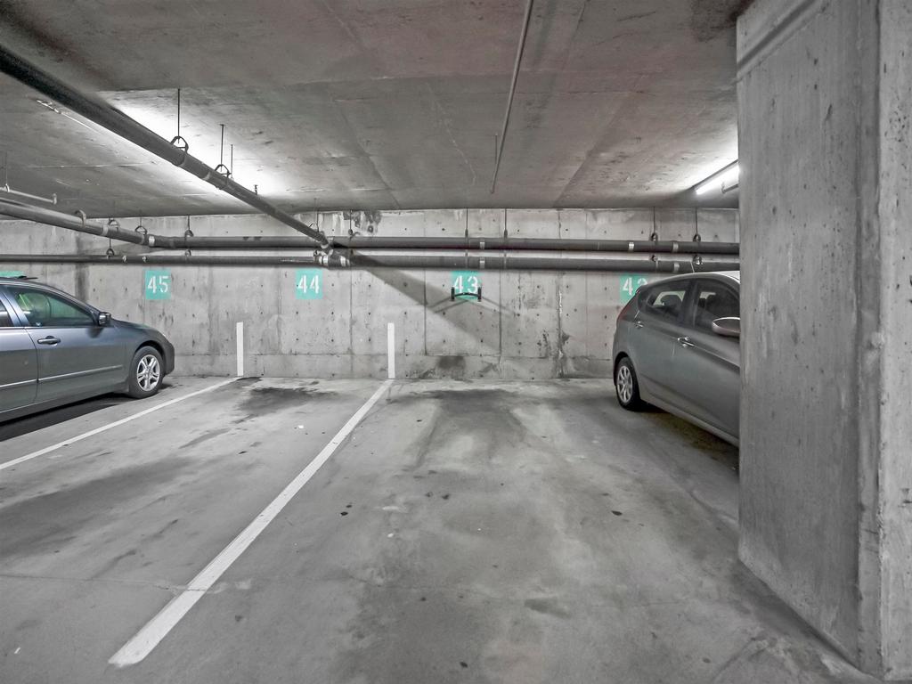 Listing Image for R3084006