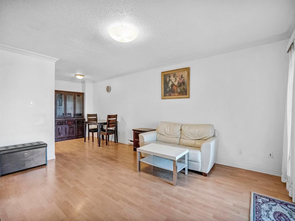 Listing Image for R3084006