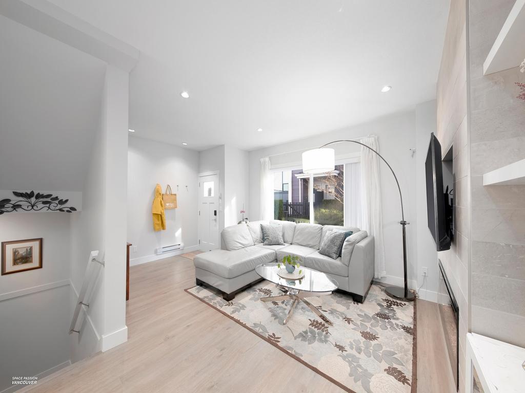 Listing Image for R3084019