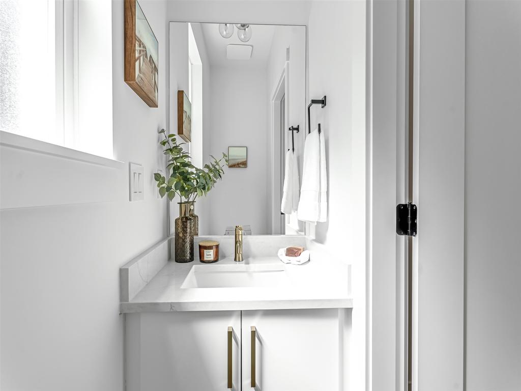 Listing Image for R3084082