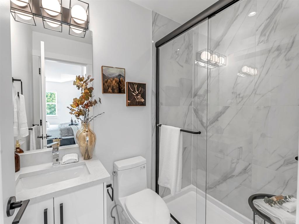 Listing Image for R3084082