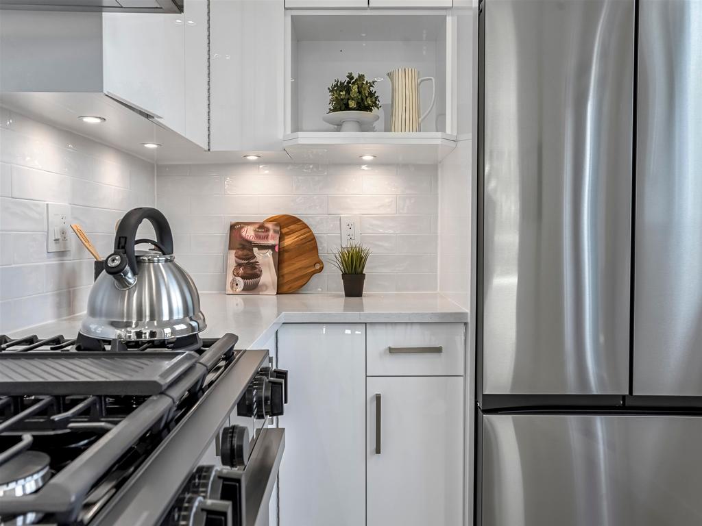 Listing Image for R3084082