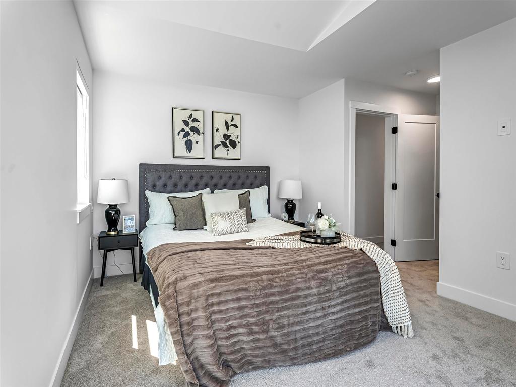 Listing Image for R3084082