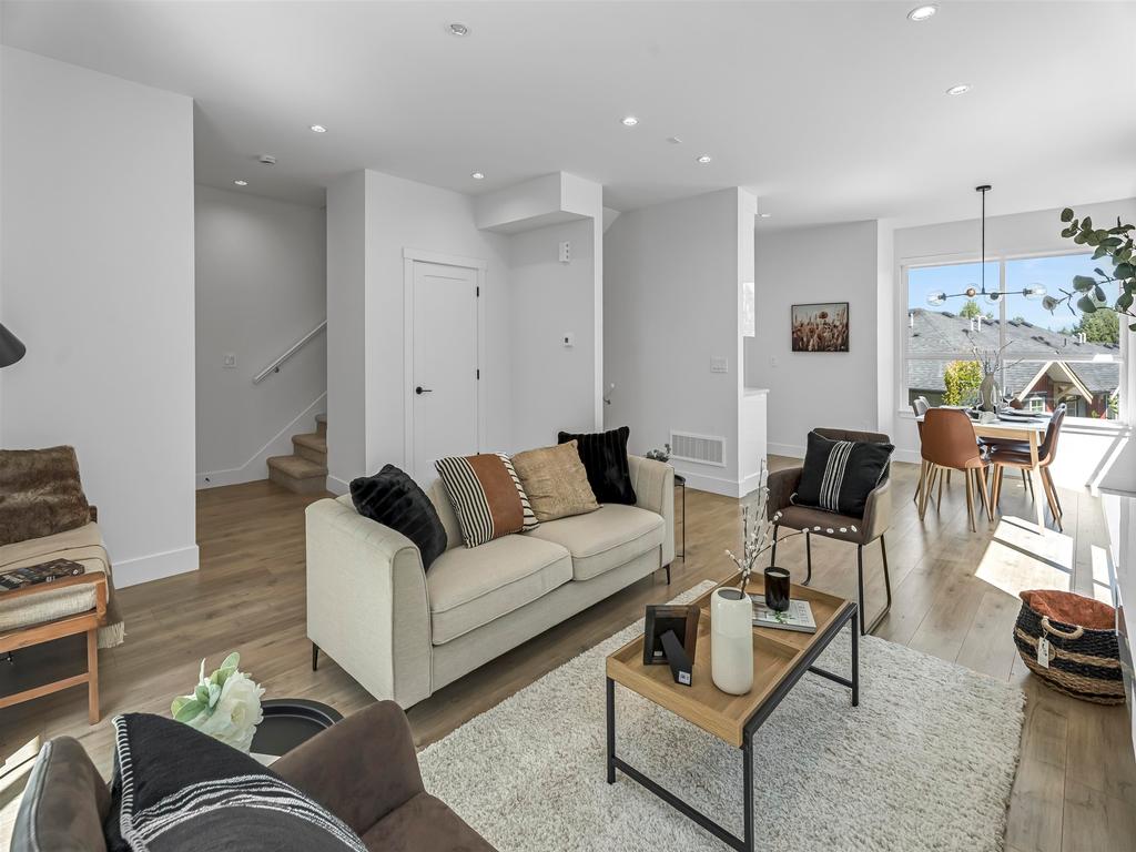 Listing Image for R3084082