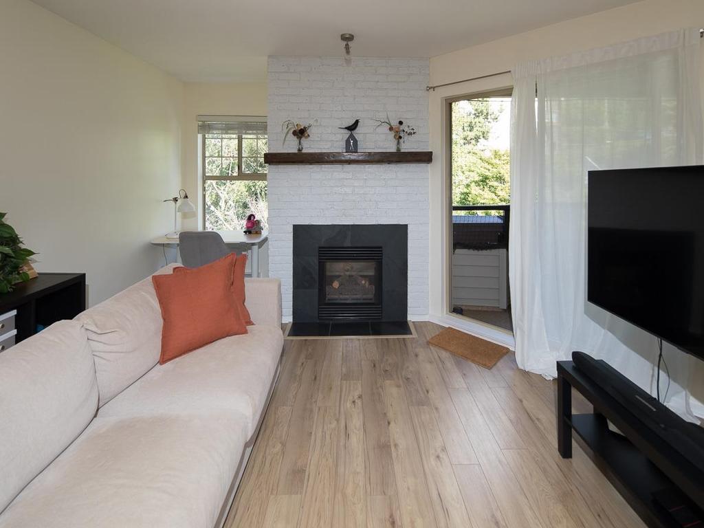 Listing Image for R3084094